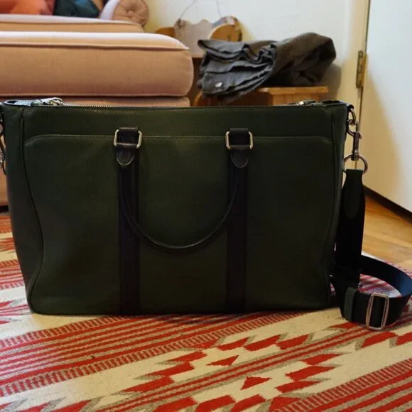 Beautiful Dark Green Coach Work or Day Bag in Like New Condition - Picture 12 of 16